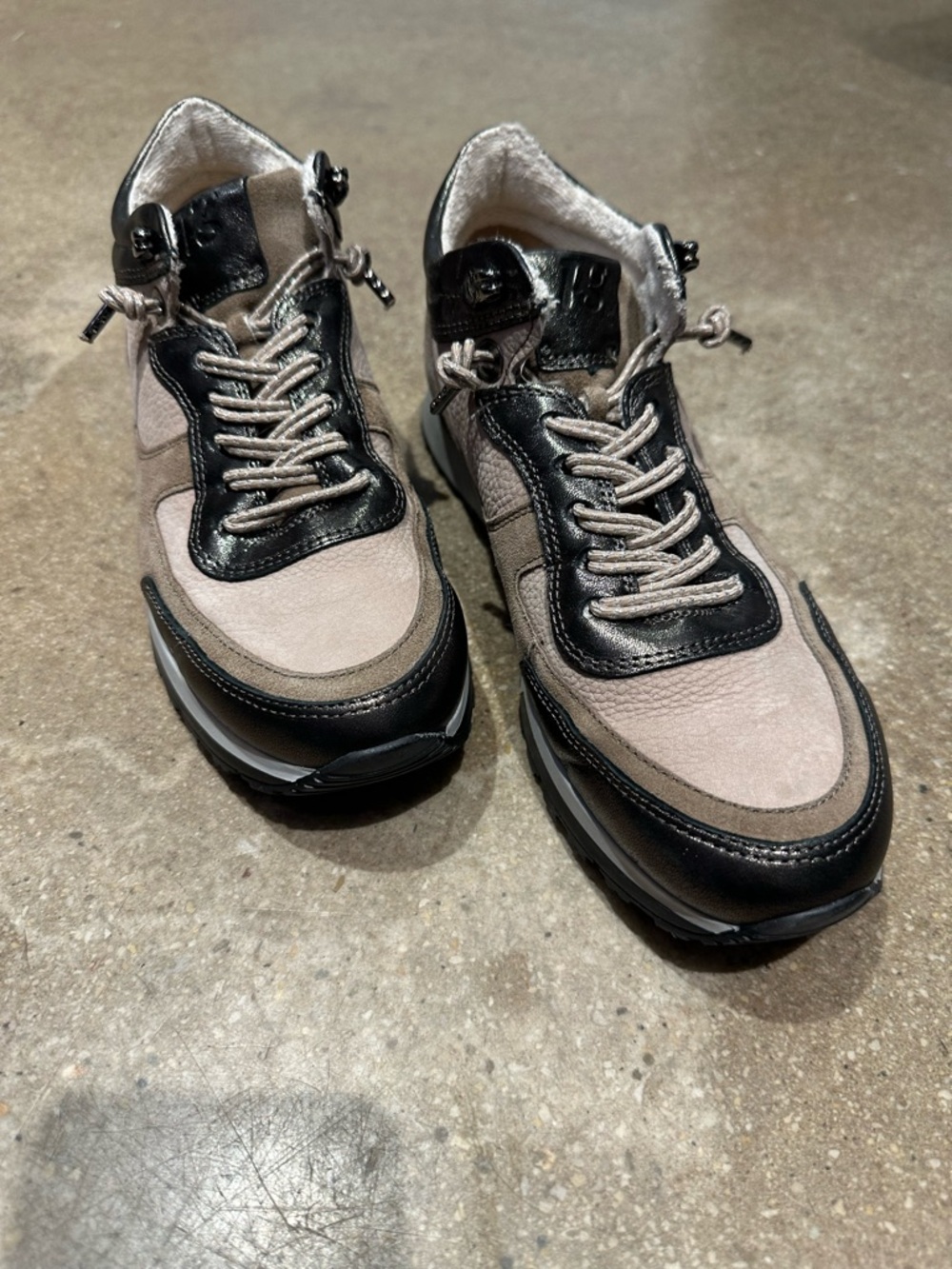 Paul Green Men's Two-Tone Black and Taupe Athletic Sneakers